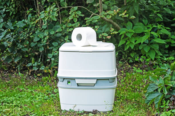 Portable Toilet Options We Offer in Merriam Woods, MO
